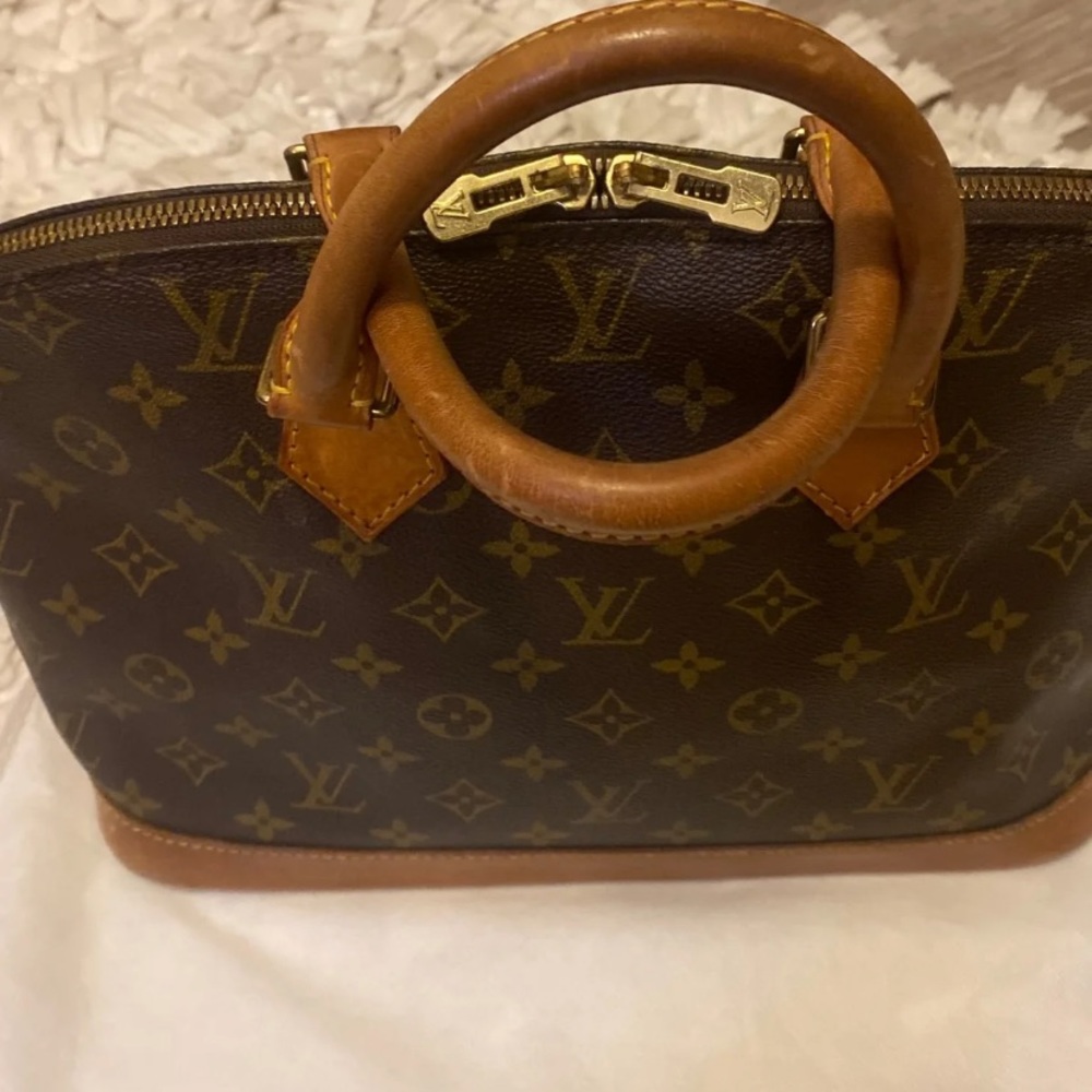 Louis Vuitton Alma Nomade PM - Picture 5 of 11